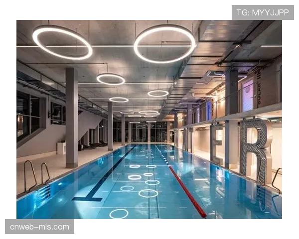 老旧空间改造为运动场馆成为新趋势,实现“上场运动、下场消费”场景闭环。