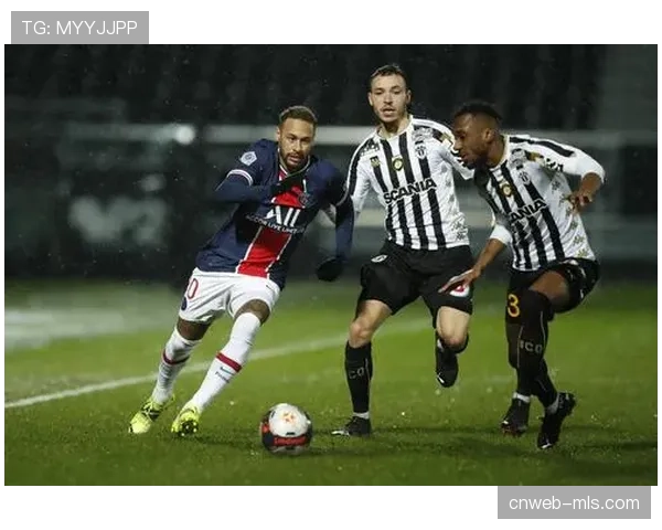 沙特资本影响转会市场,法甲中小球队生存挑战 沙特资本影响转会市场,法甲中小球队生存挑战