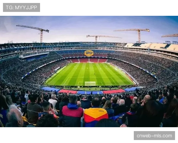 巴萨计划在2月将诺坎普球场容量扩增至6.2万个座位,目标指向欧冠附加赛主场 巴萨计划在2月将诺坎普球场容量扩增至6.2万个座位,目标指向欧冠附加赛主场